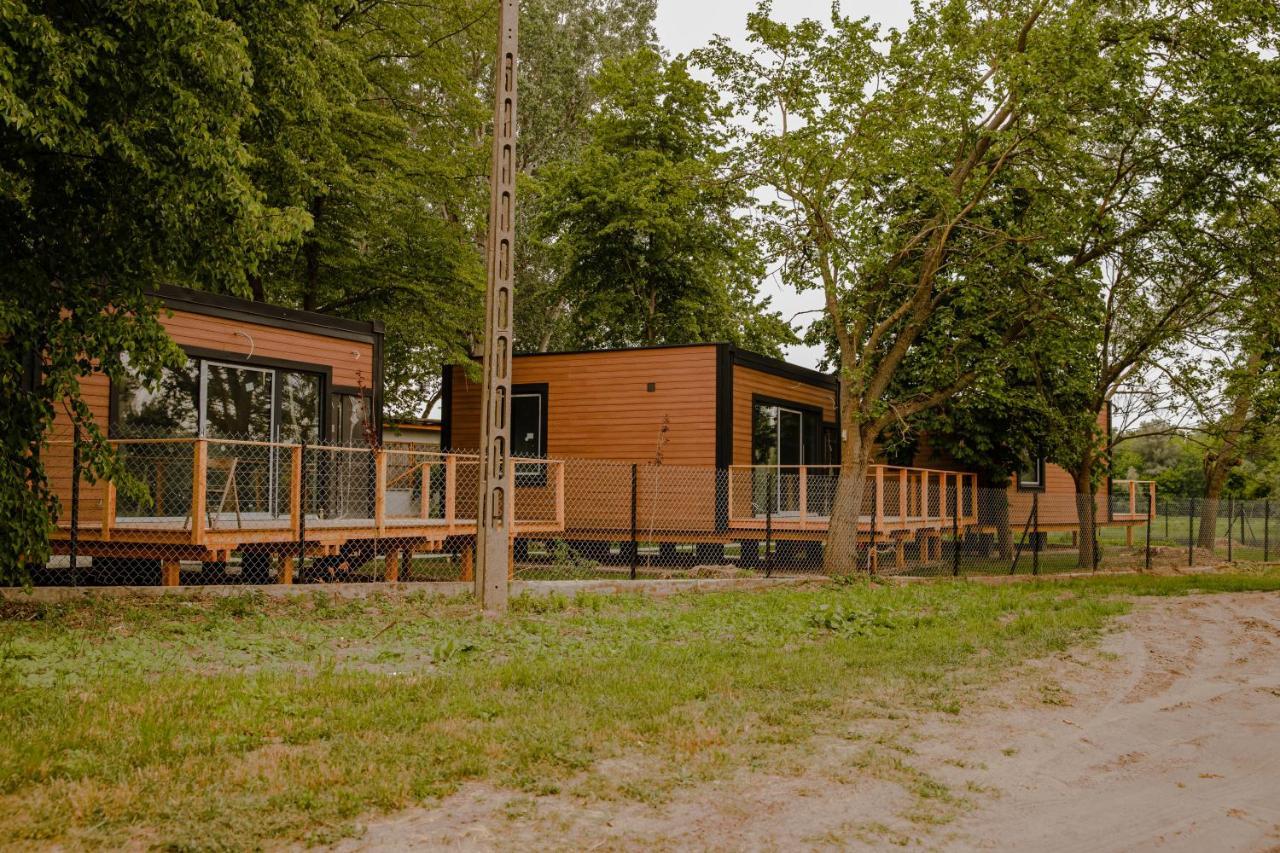 Wez Tu Przystan Villa Pomiechowek ภายนอก รูปภาพ
